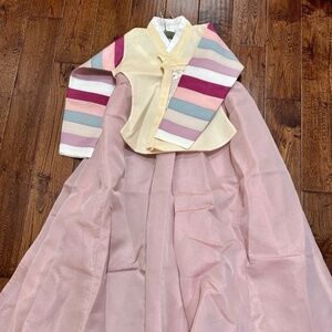 Girls Korean Tradtional Hanbok size 10